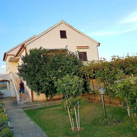 Kuca Za Odmor Luca Apartamento Posedarje Exterior foto