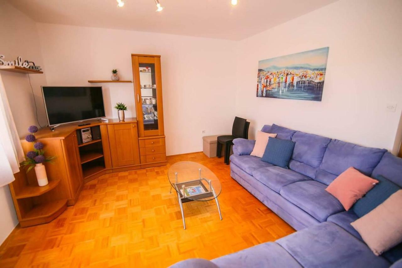 Kuca Za Odmor Luca Apartamento Posedarje Exterior foto