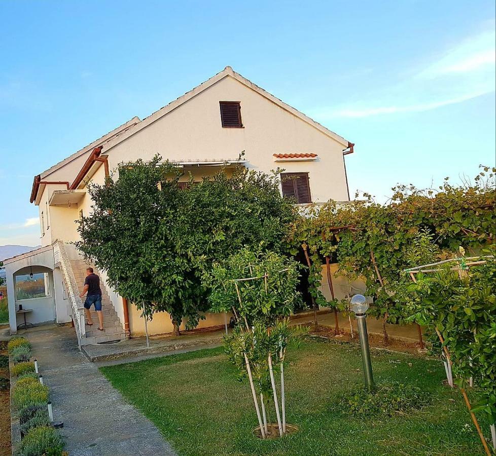 Kuca Za Odmor Luca Apartamento Posedarje Exterior foto
