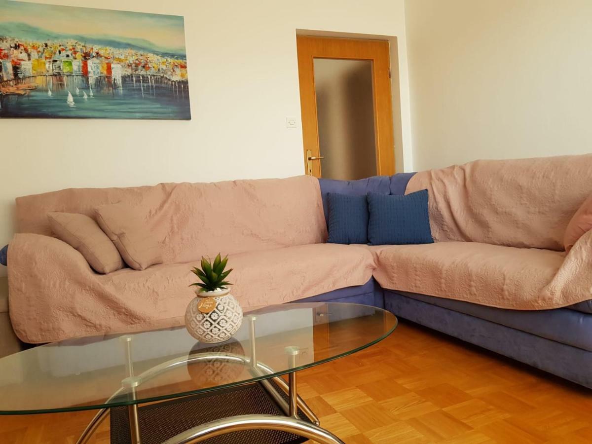 Kuca Za Odmor Luca Apartamento Posedarje Exterior foto